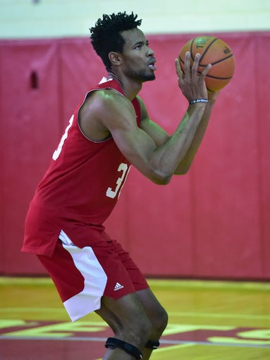 636481757209902419-cpo-mwd-126017-scotland-basketball-3.JPG