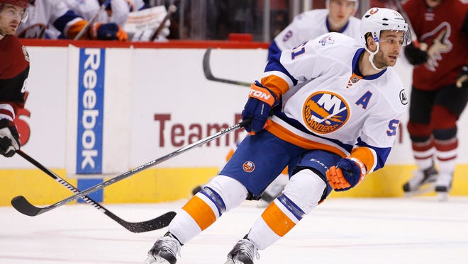 New York Islanders forward Frans Nielsen skates against the Arizona Coyotes on Dec. 19, 2015, in Glendale, Ariz.