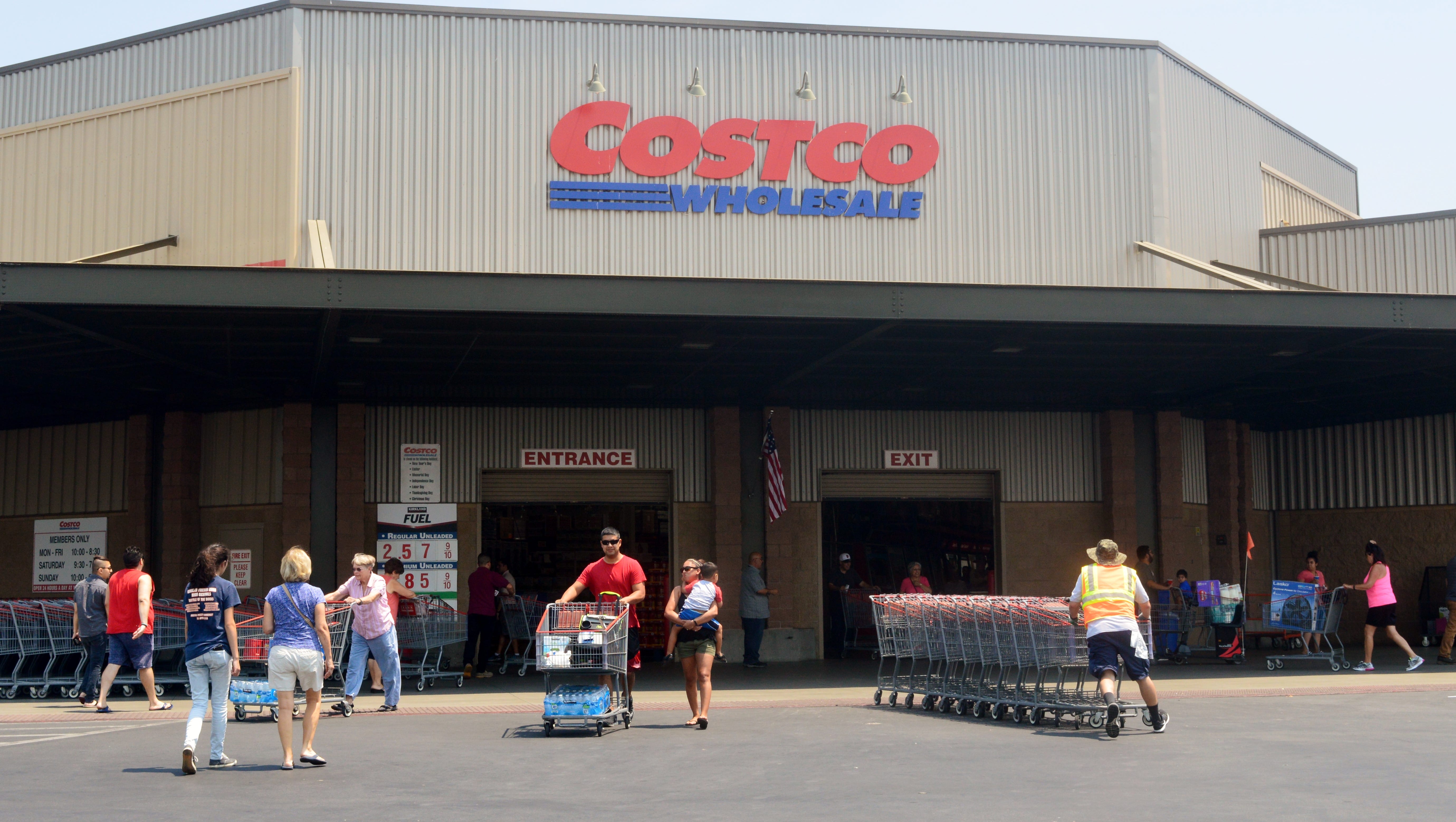 Visalia Costco stays ahead in the green game