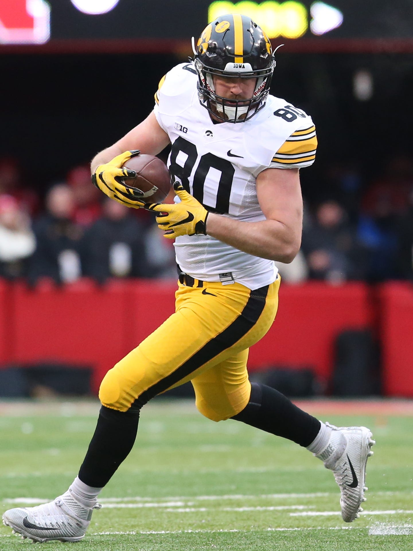 No 3 Iowa Beats Nebraska To Move To 12 0 For First Time