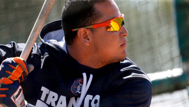 Tigers first baseman Miguel Cabrera takes batting practice on Feb. 28, 2016.