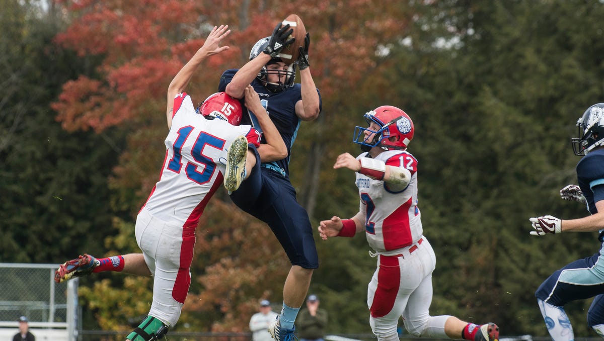 PHOTOS MMU hosts Hartford in high school football