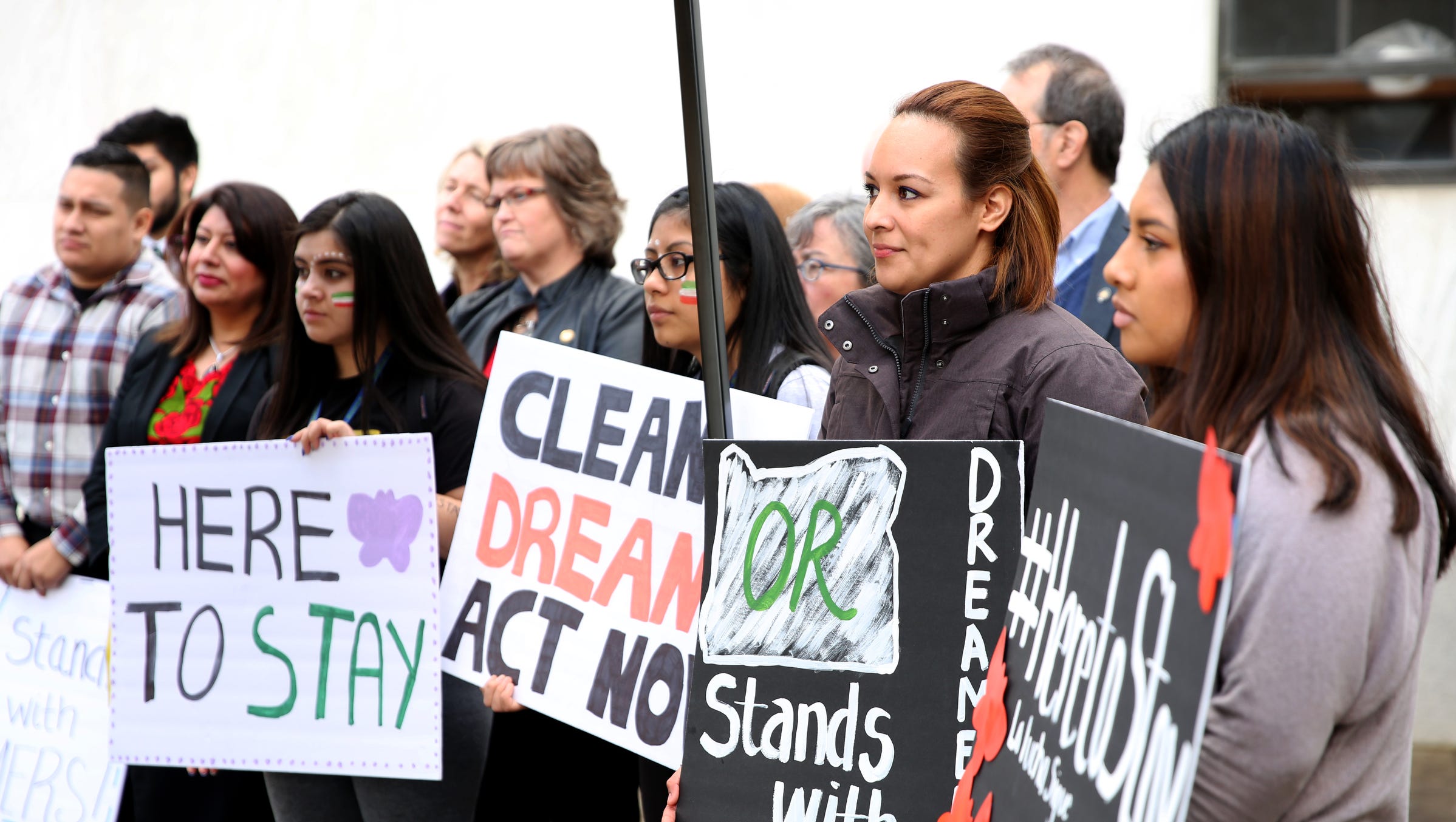 Daca Recipients Oregon Legislators Rally For Clean Dream Act