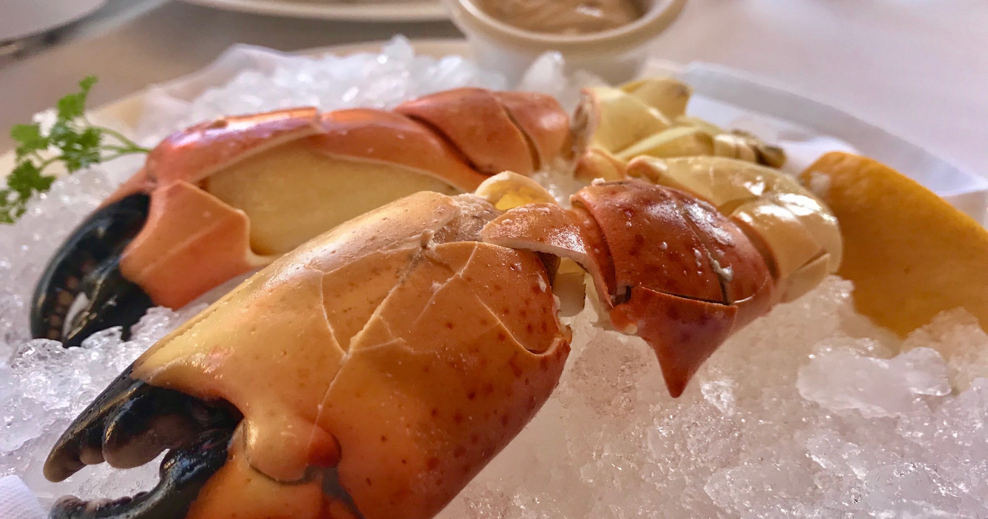Dining in Naples: Stoney’s Stone Crab gets attention with fine seafood
