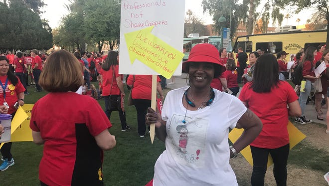La’Sharon McGinnis, a special-education teacher in the Glendale Union High School District, rallies for teacher pay on March 28, 2018.