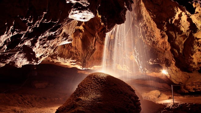 Tuckaleechee Caverns
