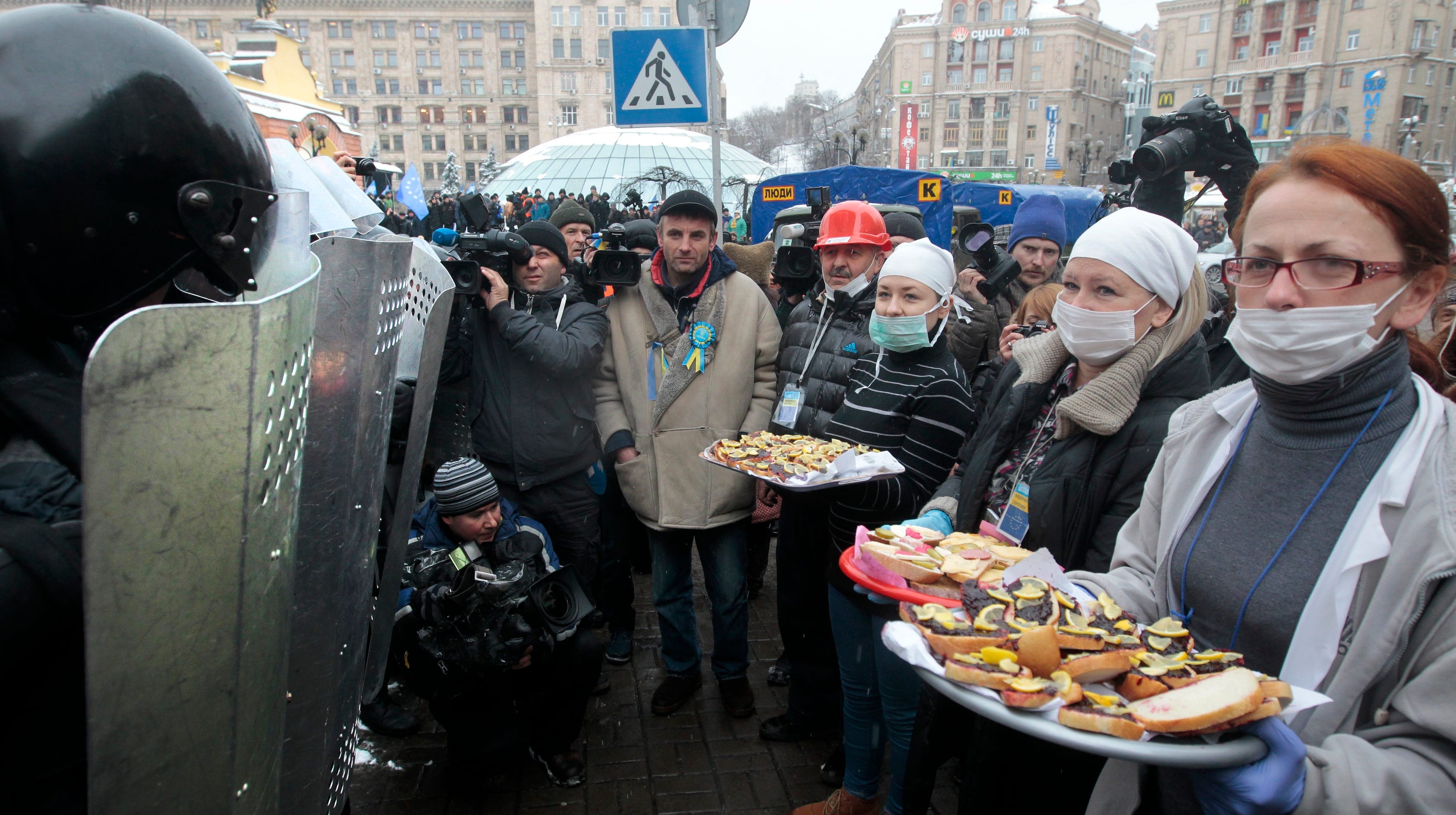 Riot Police Crack Down On Ukraine Protests riot-police-crack-down-on-ukraine-protests