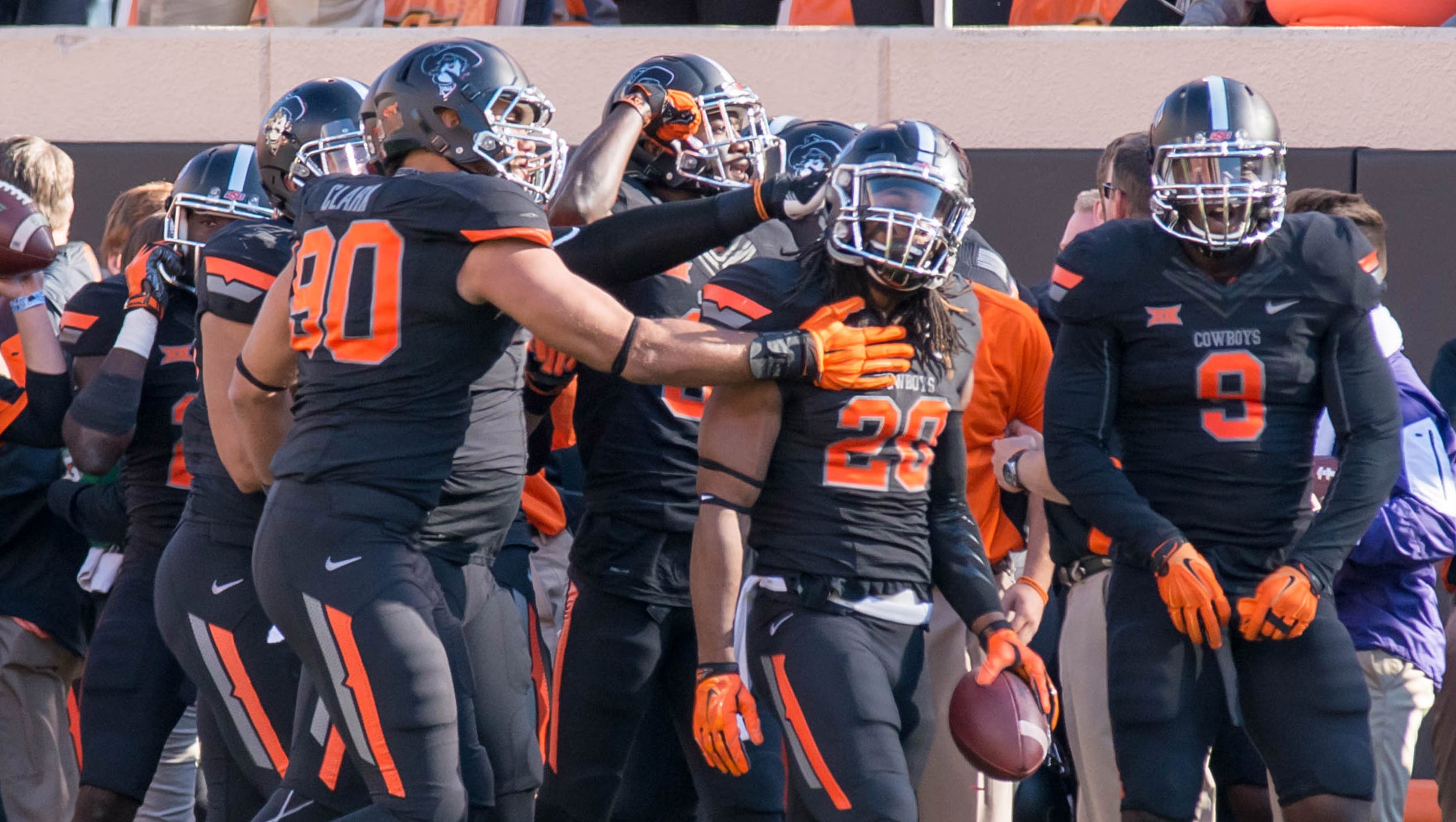 No 10 Oklahoma State Upsets No 3 Tcu To Shake Up Big 12