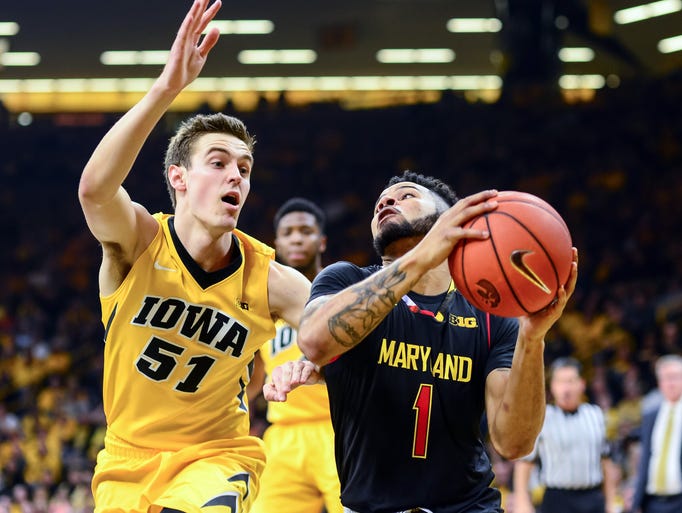 Maryland Terrapins guard Jaylen Brantley (1) controls
