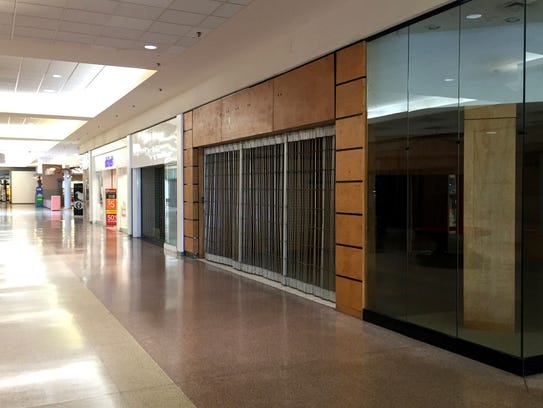 shoe stores in eastland mall