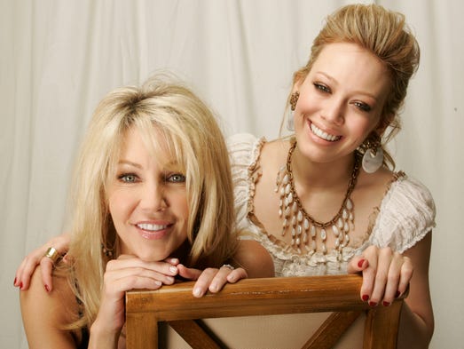 Heather Locklear plays Hilary Duff's mom in the upcoming