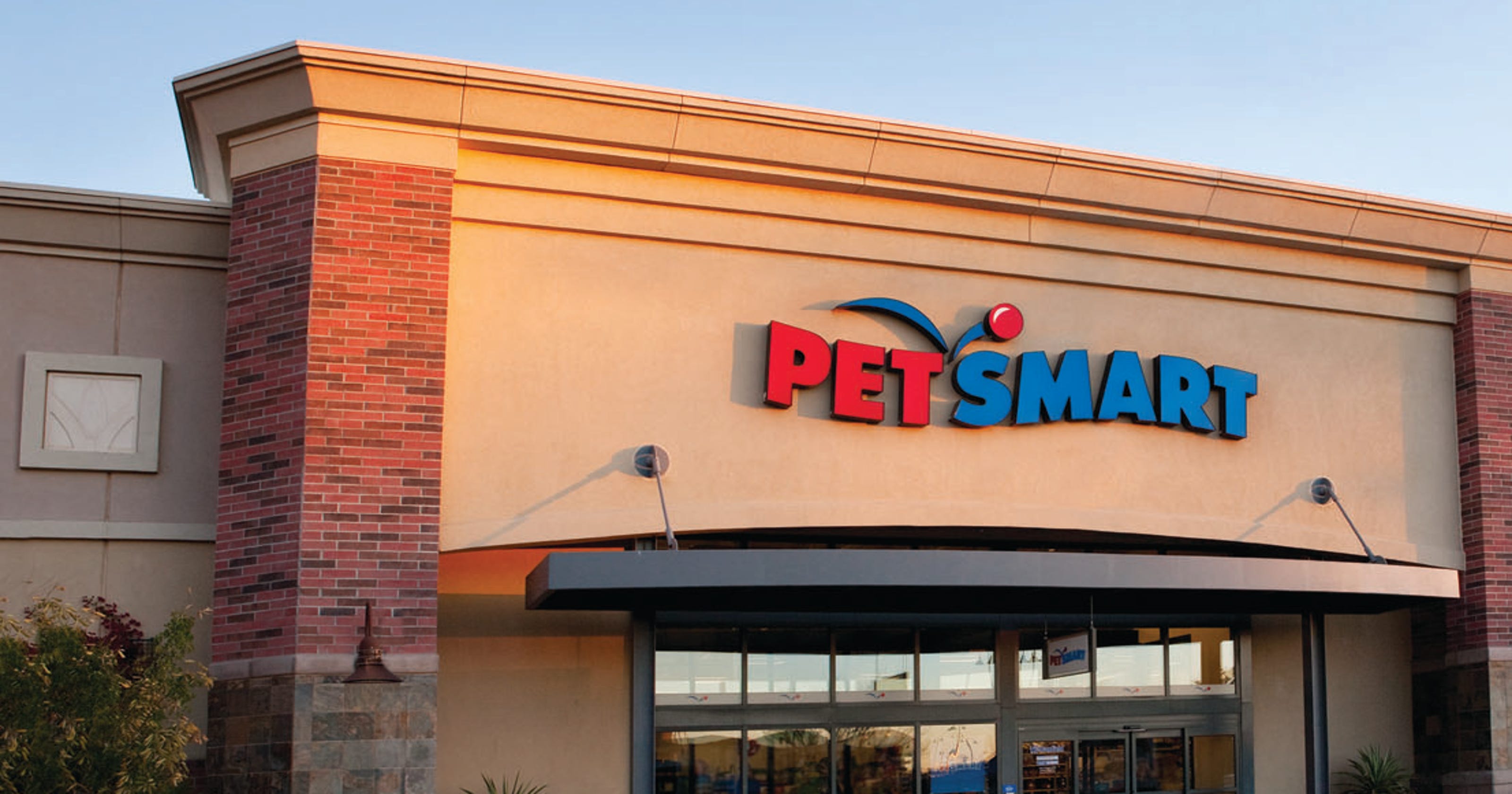 PetSmart opens at Holiday Village Mall in Great Falls
