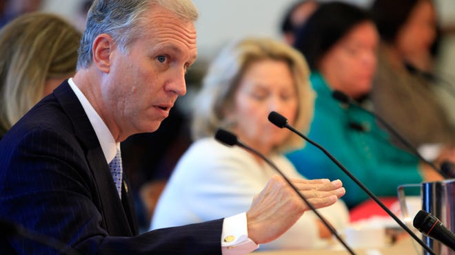 Assemblyman John Wisniewski, who is seeking the Democrat nomination for governor of New Jersey, is critical of Port Authority rail-link projects that have been promoted by Governor Christie and New York Gov. Andrew Cuomo.