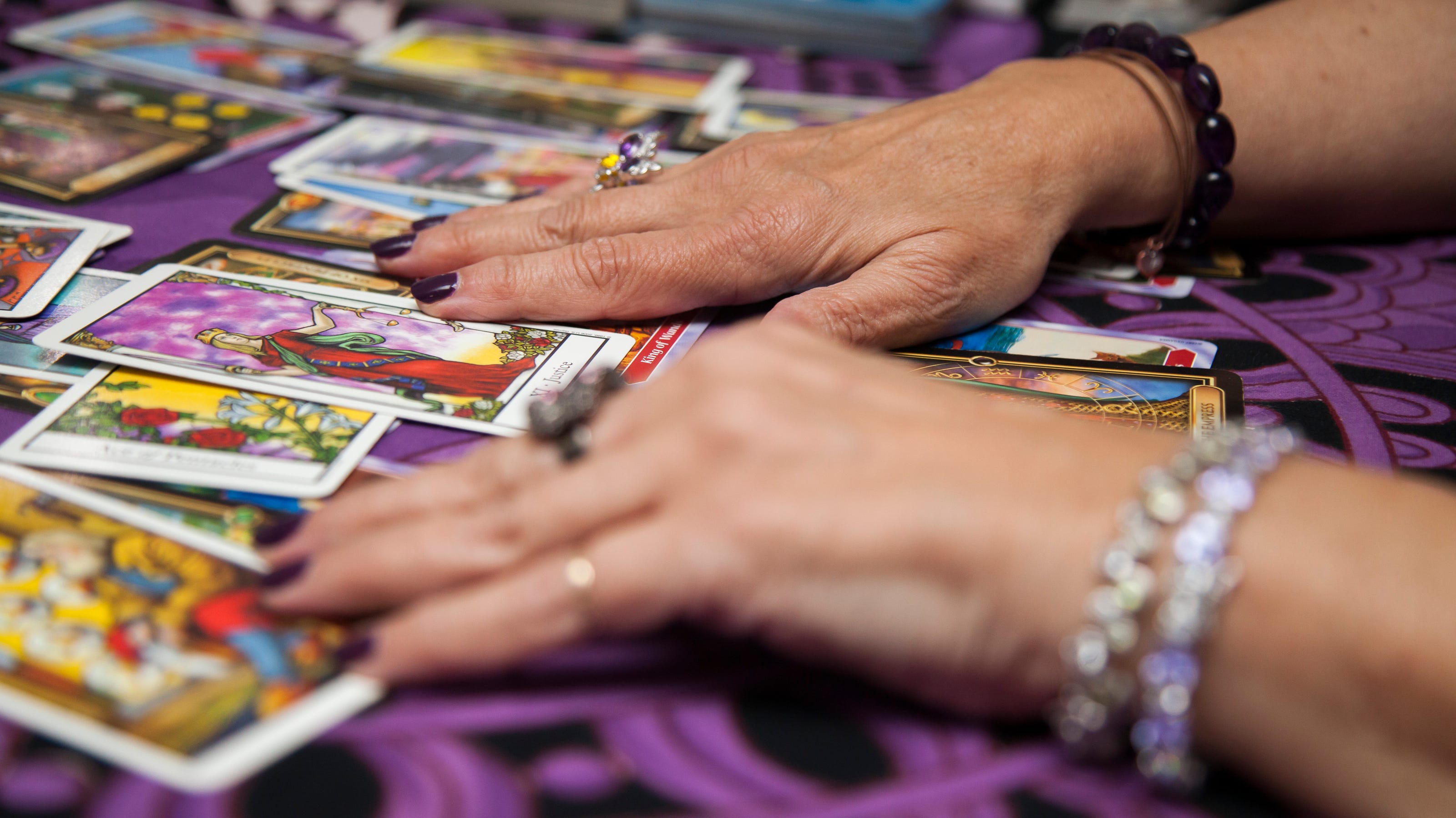 Msg Presents Author Psychic Medium Karen Callan Clubs Tucson Com
