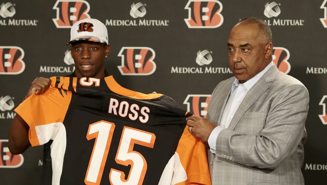 Cincinnati Bengals first round draft pick John Ross signed his rookie contract on May 7.