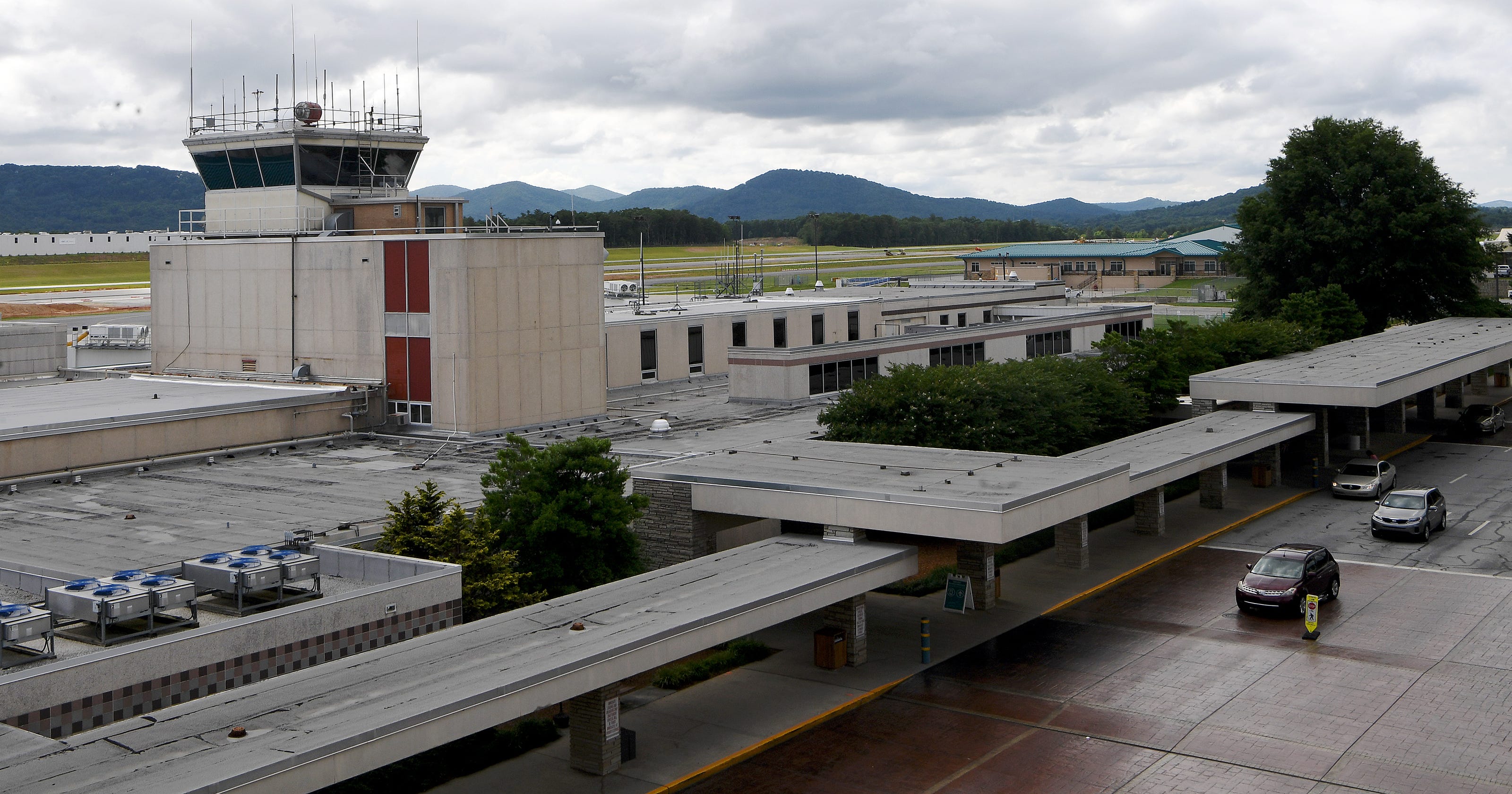 Asheville Regional Airport topped 'milestone' 1M passengers in 2018