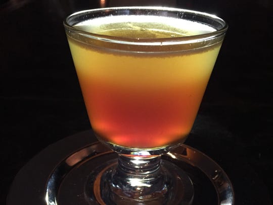 Downtown Bars You Can Walk To Near Detroit Auto Show 2017