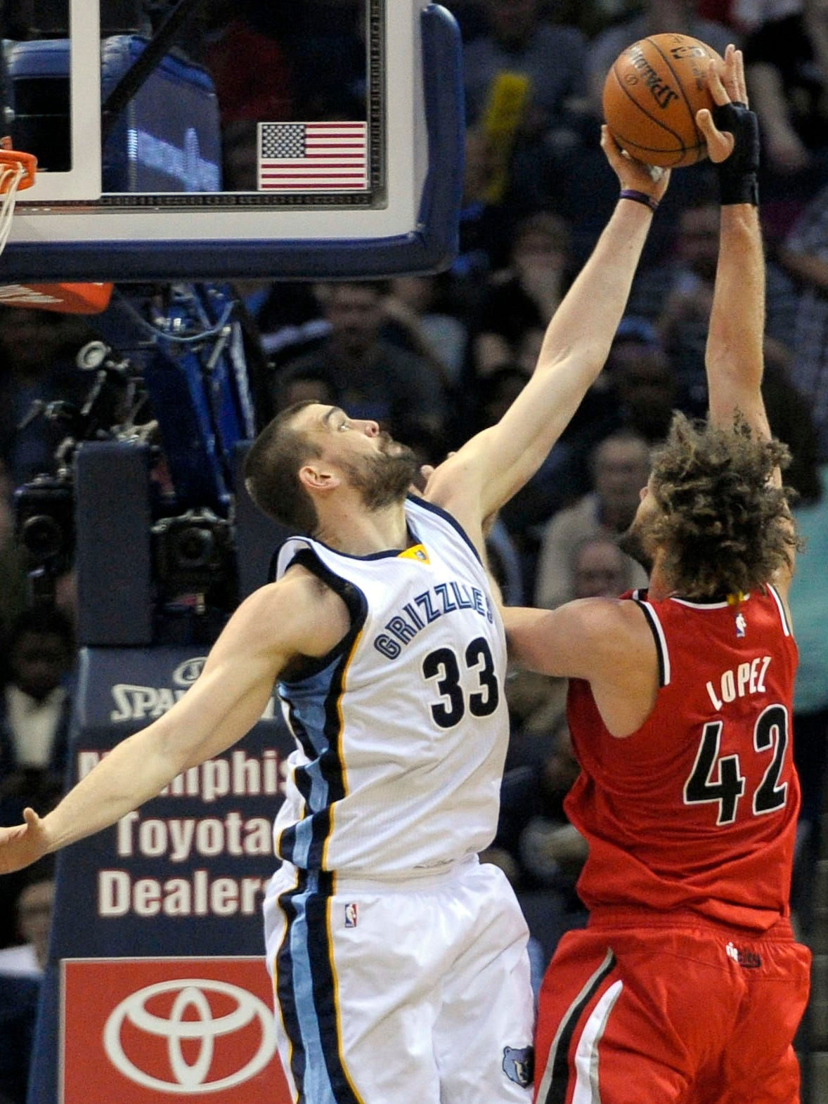 Do Low Post Scoring Centers Make Sense In The Nba