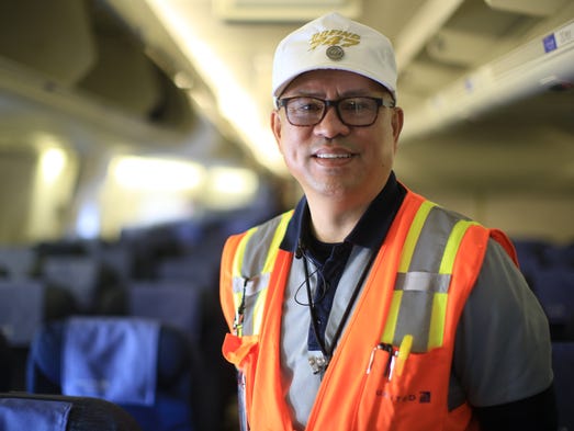 Mechanic Ron Lostica, a 31-year United Airlines veteran,