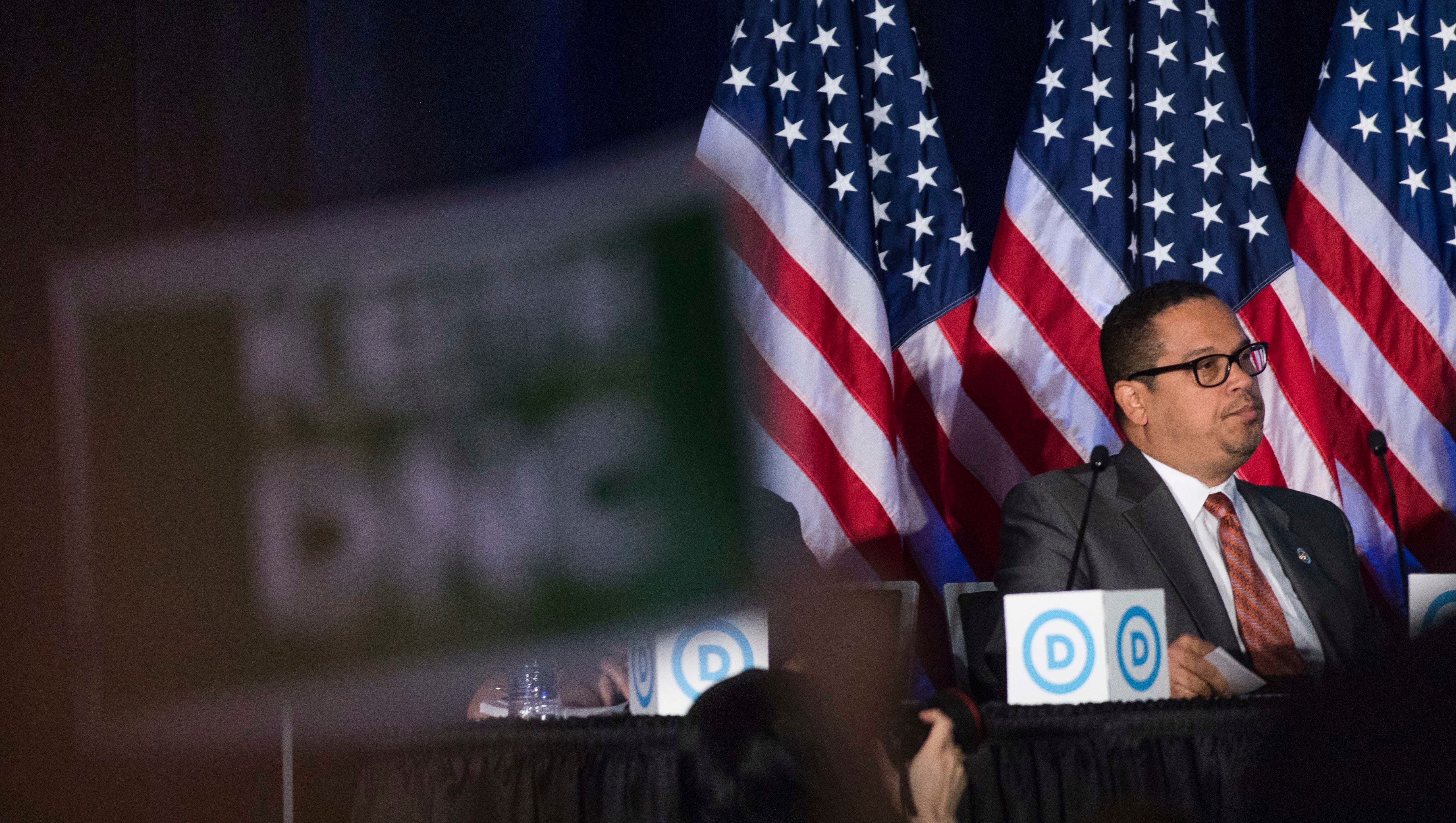 Democrats Elect Tom Perez Former Labor Secretary As New Party Leader