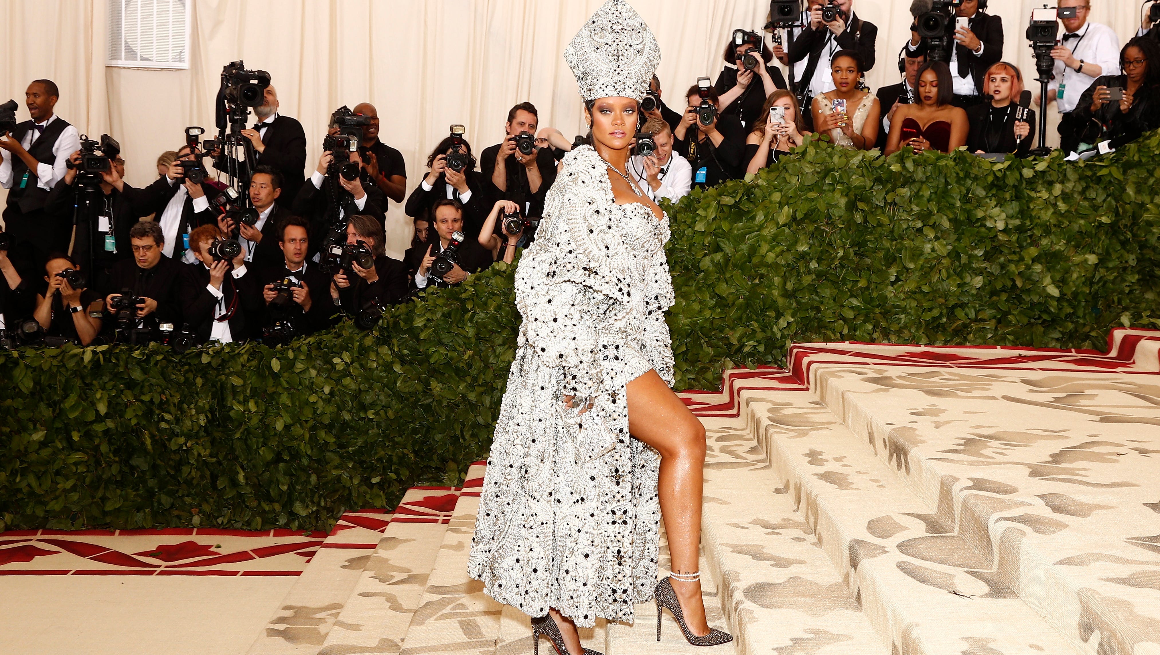 Met Gala 2018 Best Dressed Looks From Rihanna Amal Clooney And More