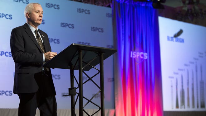Keynote Speaker Rob Meyerson, President of Blue Origin, speaks on the topic “New Shepard and Beyond” on Thursday, October 13, 2016, during the International Symposium for Personal and Commercial Spaceflight (ISPCS) conference.