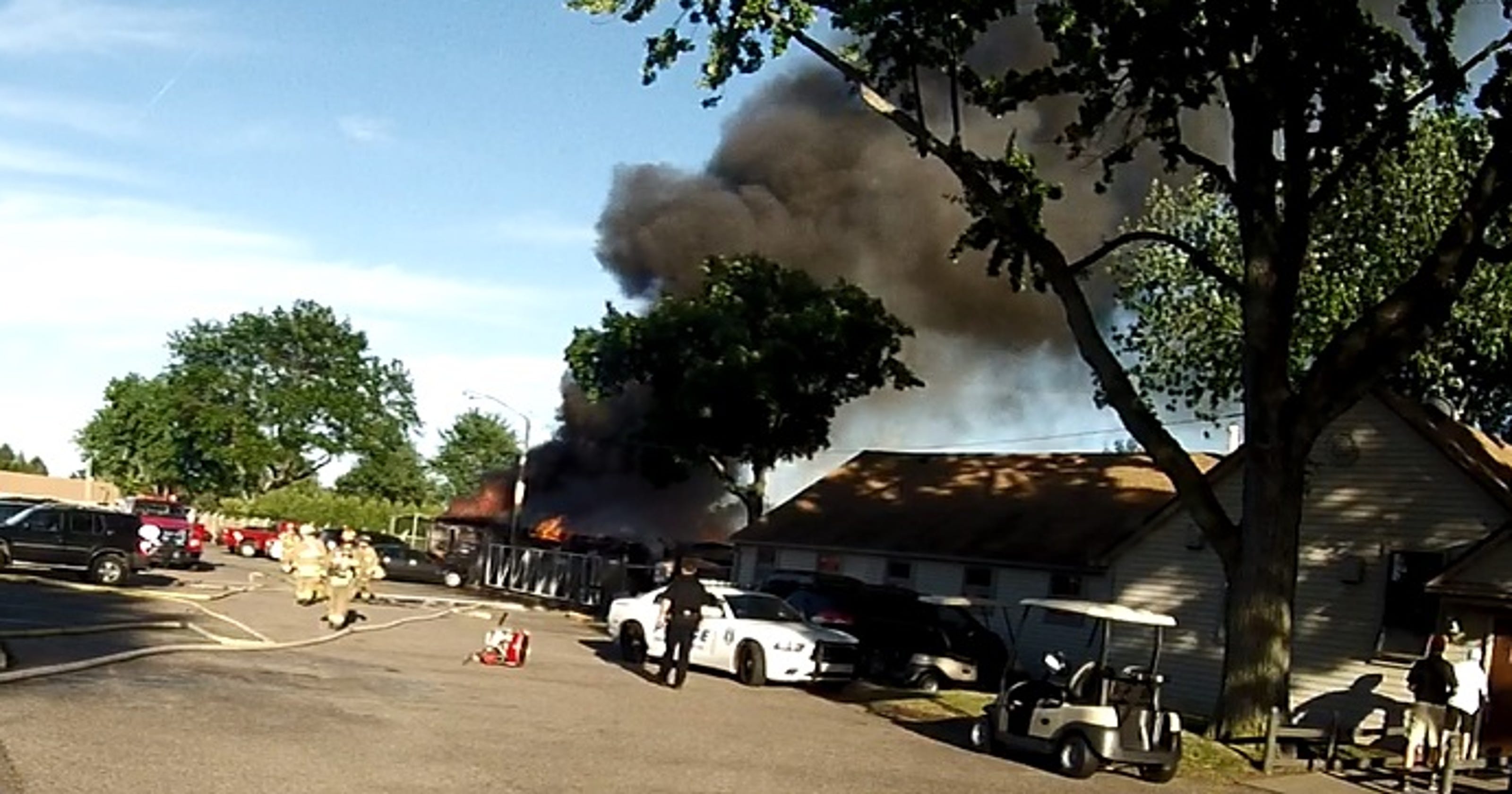 Blaze at Plum Brook Golf Course destroys building golf carts Blaze at Plum Brook Golf Course destroys building golf carts