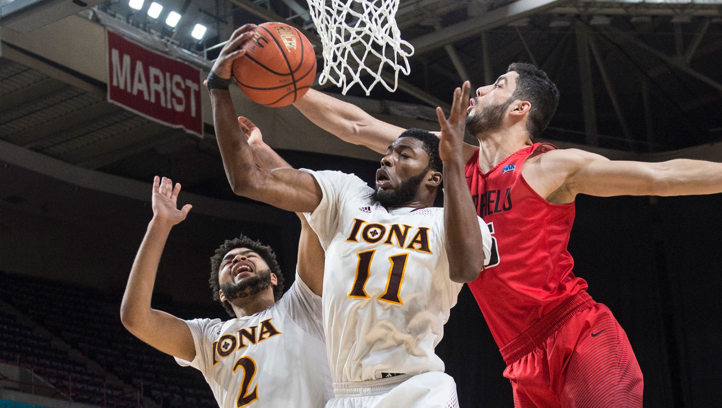 Men S Basketball Iona Completes Improbable Maac Threepeat