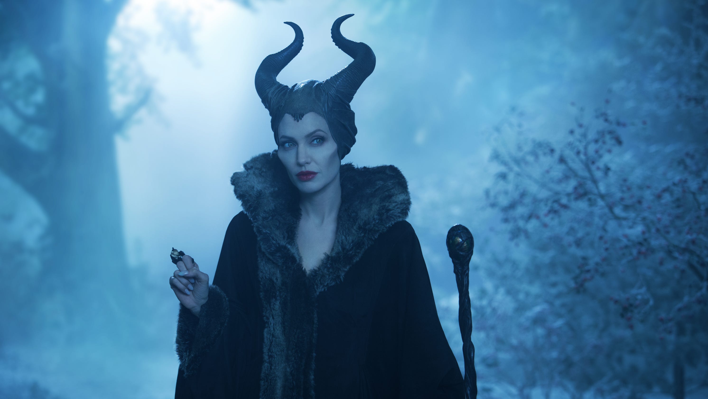 Maleficent Nice To Look At But The Magic Isnt There
