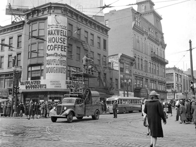 A view of the Mayflower Doughnut Shop at East Main