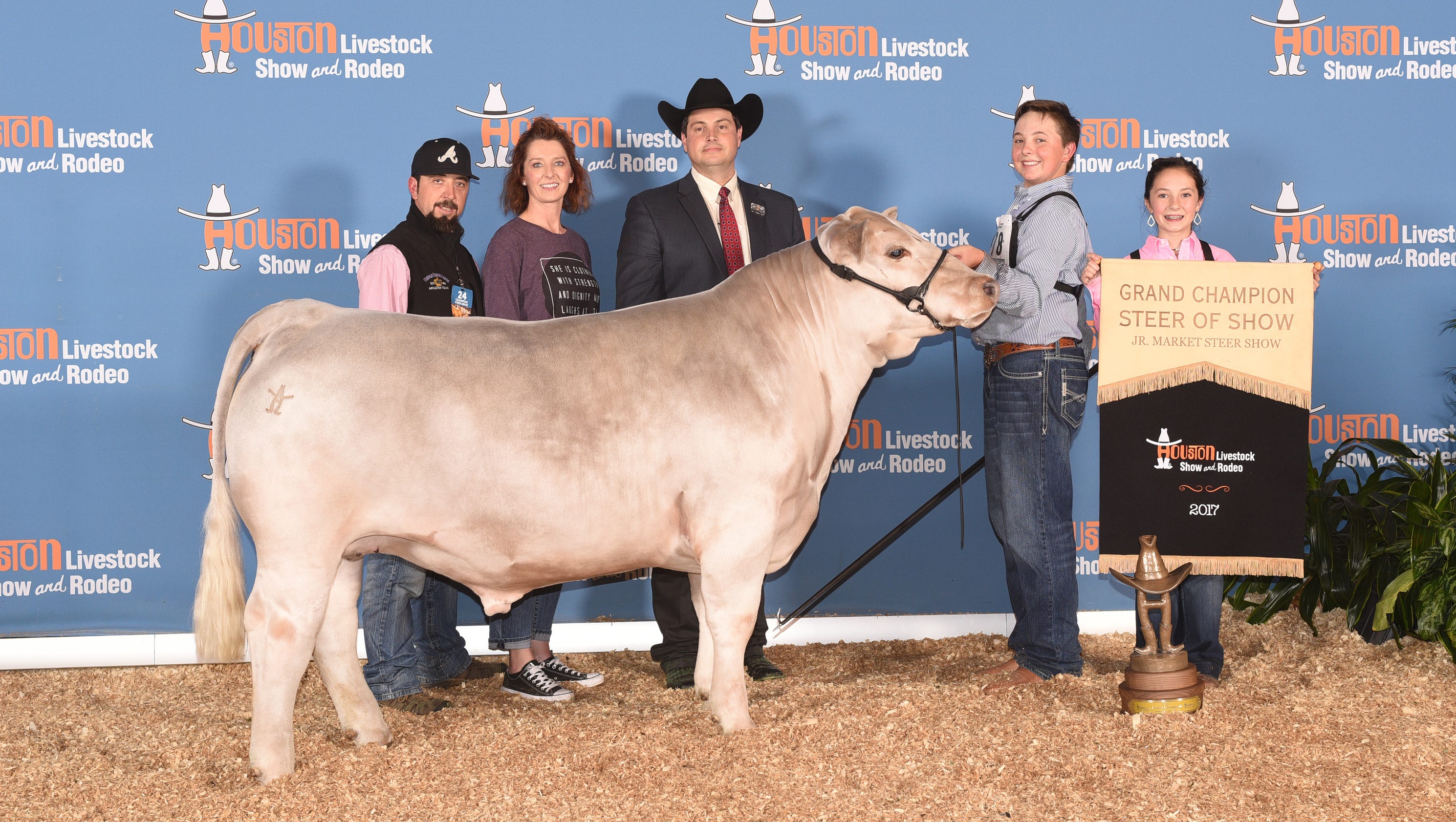AHS freshman shows grand champion steer in Houston