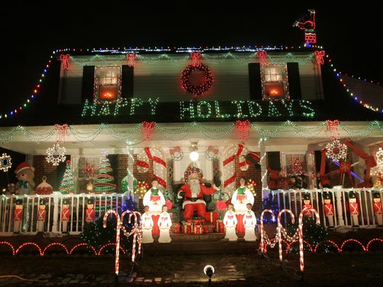 Freehold Home Lights Up Night Hearts