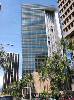 <strong>Hawaii: First Hawaiian Center<br />
&bull; City:&nbsp;</strong>Honolulu<br />
<strong>&bull; Height</strong>&nbsp;429 feet<br />
<strong>&bull; Floors:&nbsp;</strong>30<br />
<strong>&bull; Building type:</strong>&nbsp;Office<br />
<strong>&bull; Completed in</strong>:&nbsp;1996