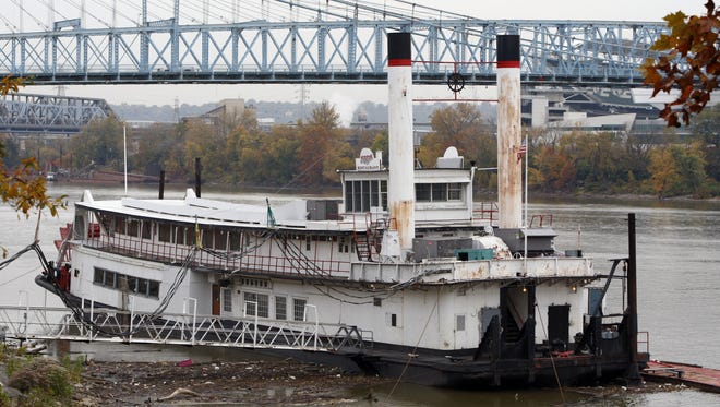 Why Mike Fink Floating Restaurant Still Sits Shuttered On Covington Riverfront