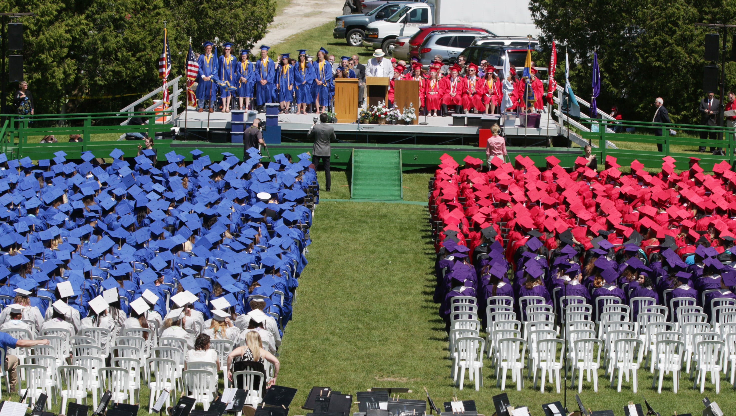 636007525940462485shenSheboyganGraduation0605gk39.JPG?width=2947