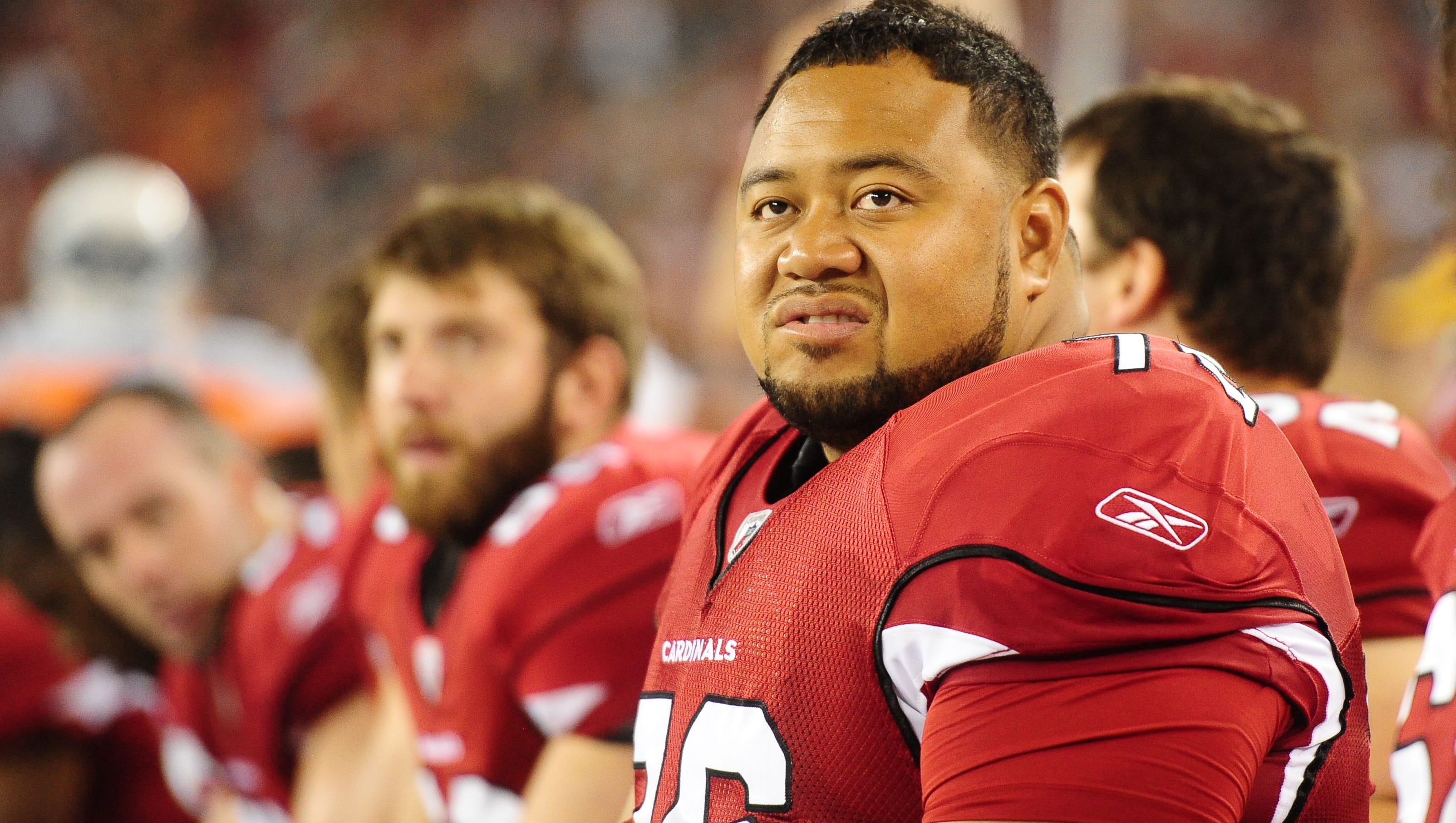 Former Cardinals OL Deuce Lutui will be Red Mountain's line coach