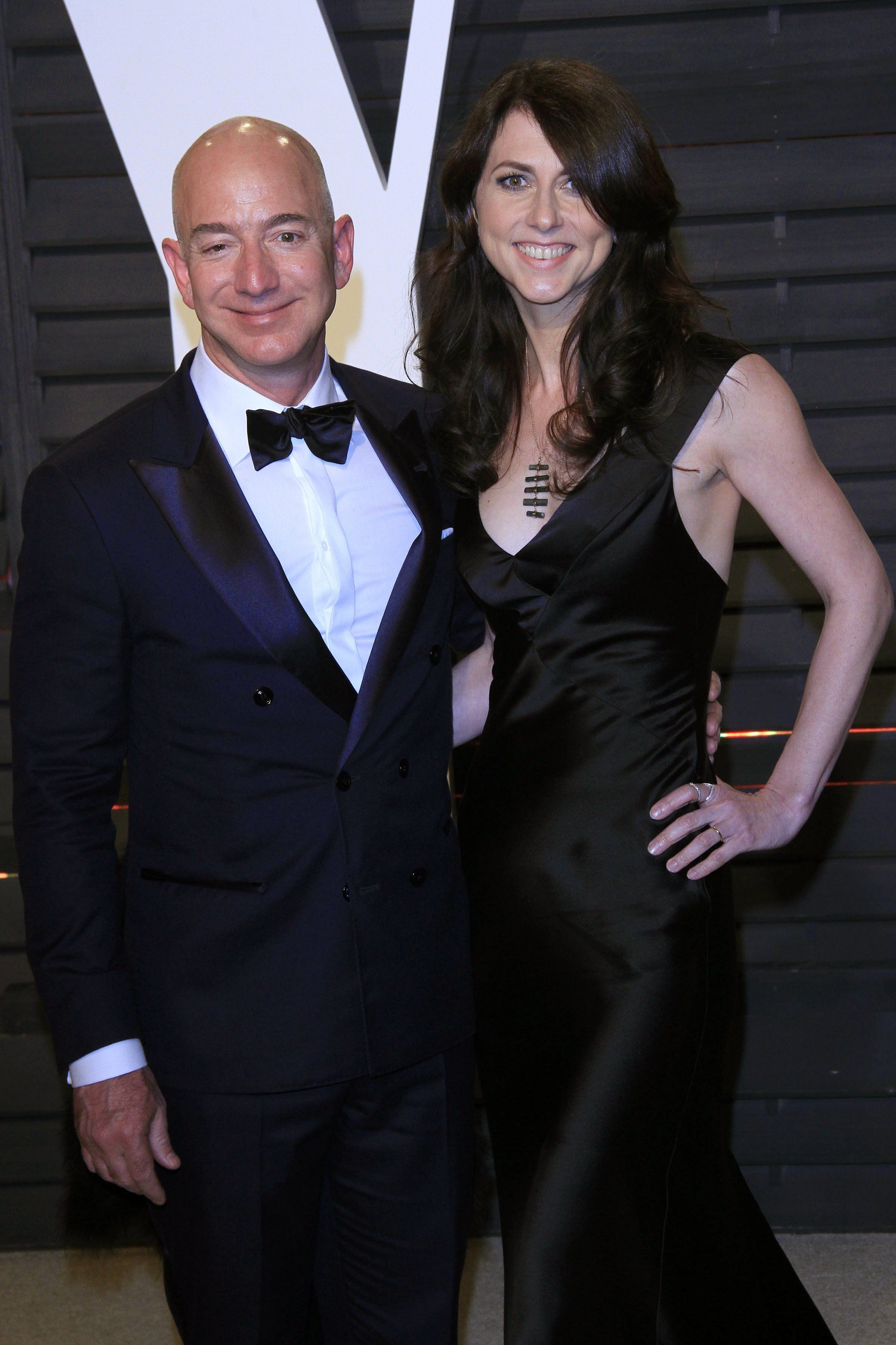 jacklyn bezos jacklyn bezos