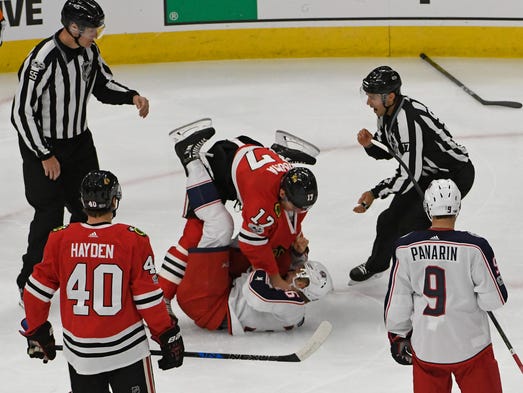 Chicago Blackhawks left wing Lance Bouma (17) and Columbus