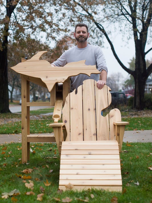 Michigan beer-pop chair goes viral