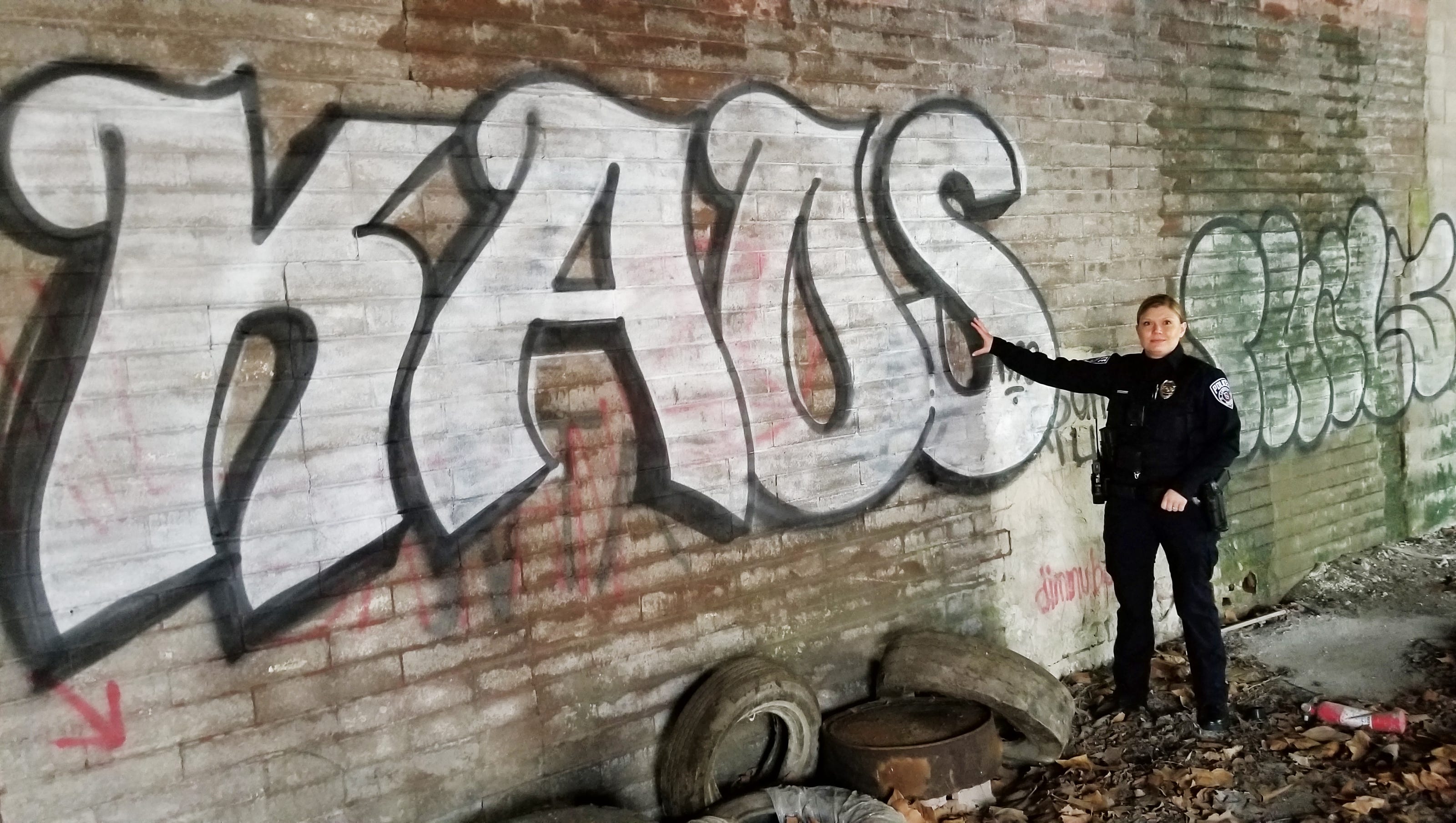 How police officers use graffiti to identify gang activities
