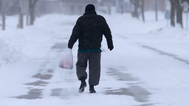 Wisconsin Weather Blizzard Buries Green Bay Under 2 Feet Of Snow