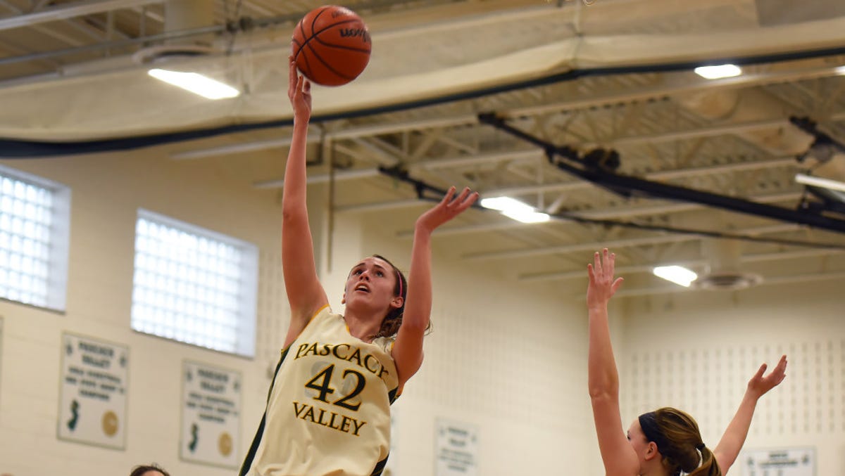 Signing Day Petro Finds Perfect Fit At Holy Cross
