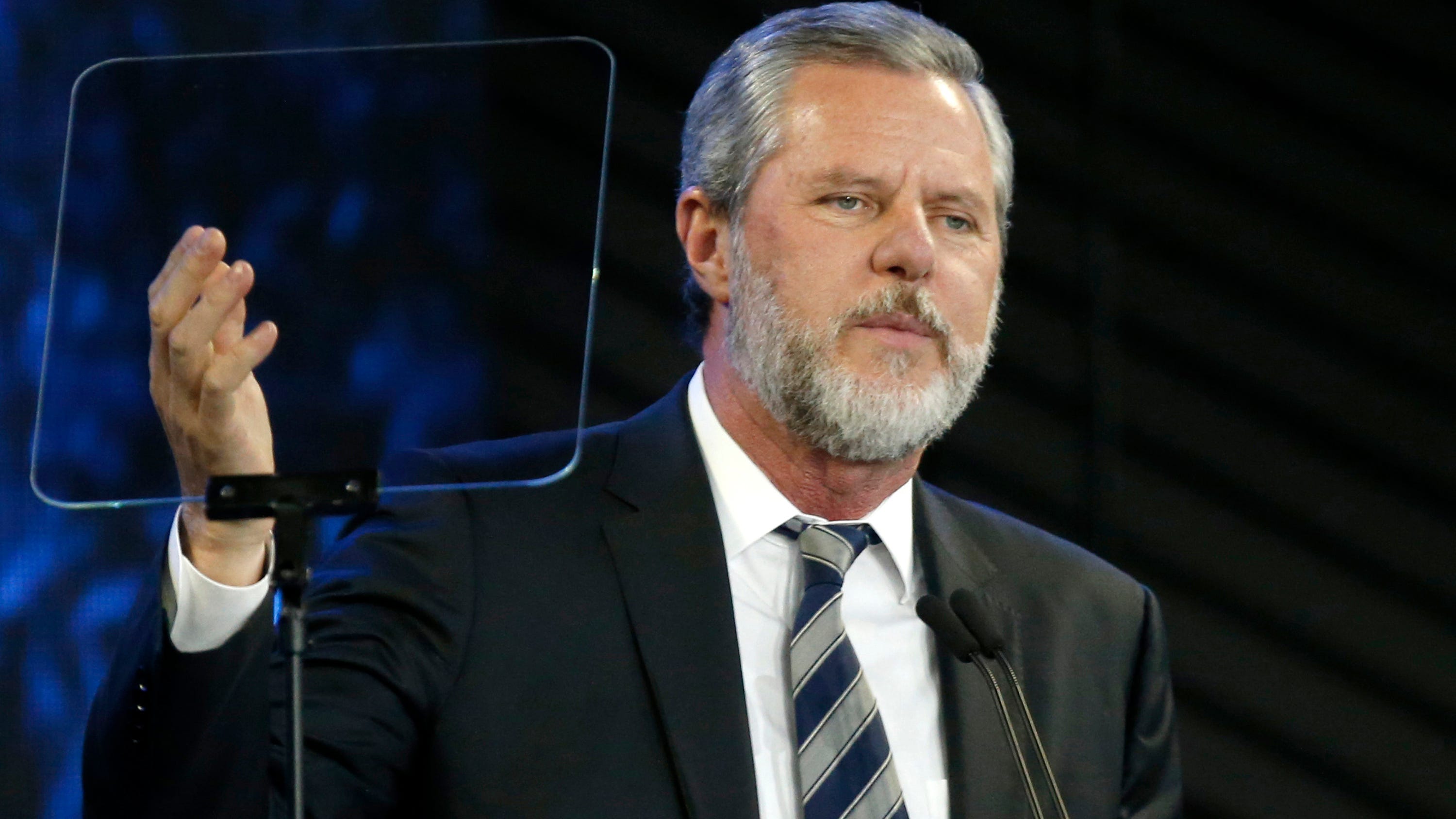 Jerry Falwell Jr Resigns From Liberty University School Confirms 