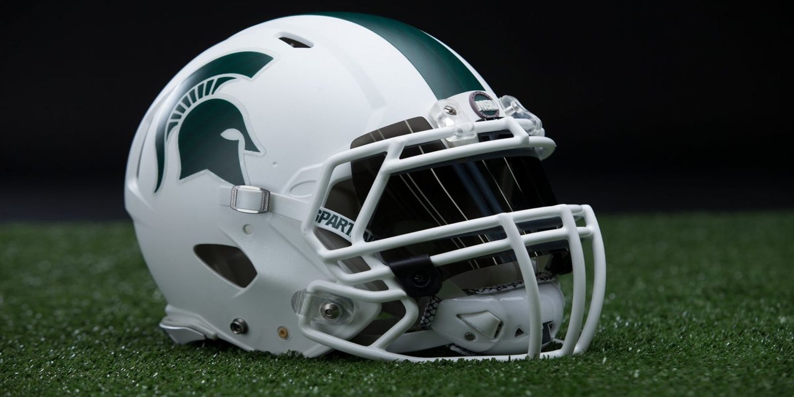 Michigan State To Wear All White Including Helmet Against Wmu