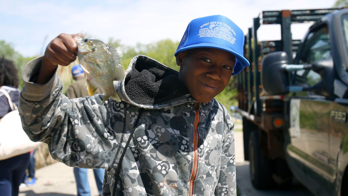 Photos Detroit fishing derby a lure for crowds of kids