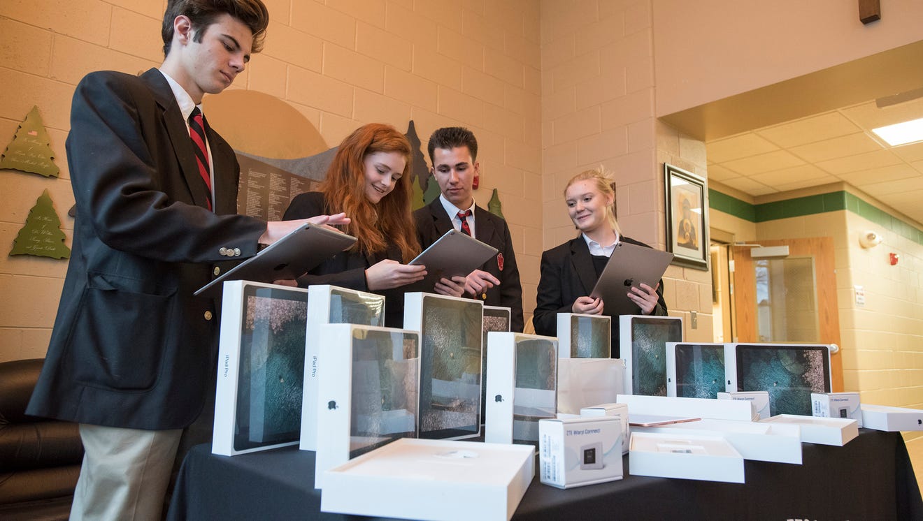 Cardinal Mooney wins iPad donation Cardinal Mooney wins iPad donation