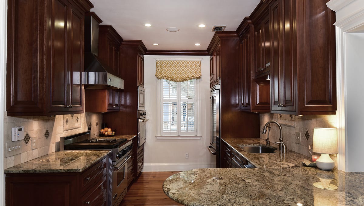 Privacy And Elegance In Historic Downtown Pensacola