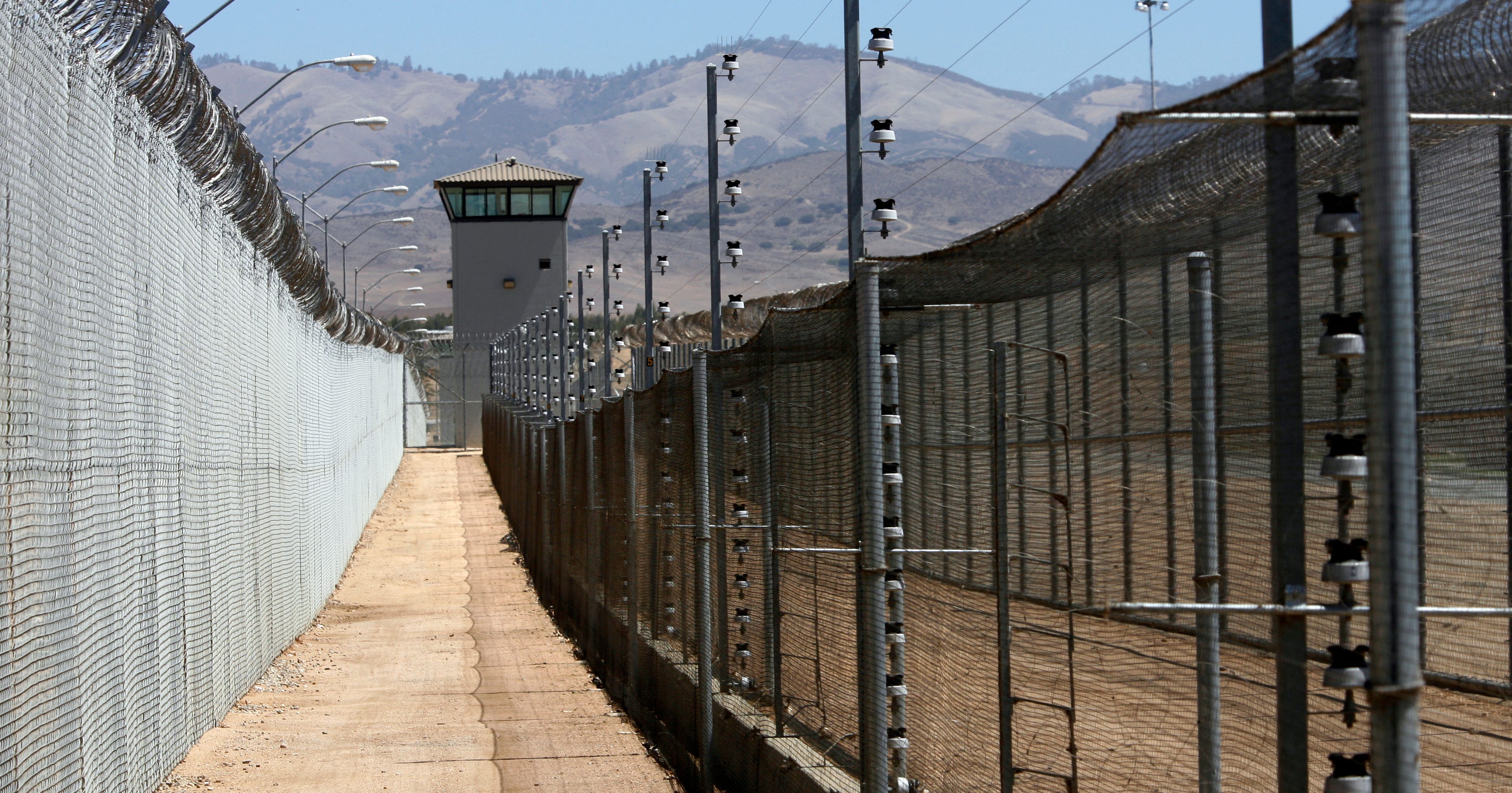 Two inmates stabbed in California prison riot expected to survive