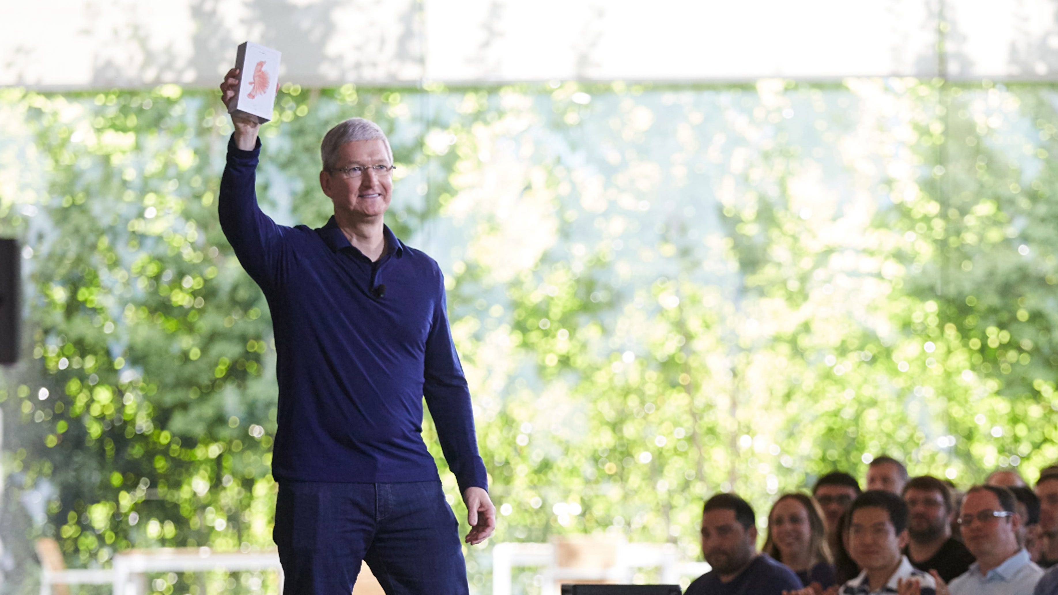Iphone Trade In Program Could Spur Apple S Smartphone Sales For Years