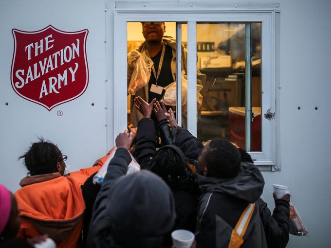 In Detroit's poorest neighborhoods, a food truck serves the forgotten